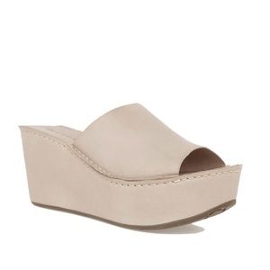 Chocolat Blu Westbrook Taupe Wedge